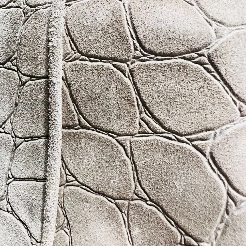 Stuart Weitzman Gray Tan Croc Embossed Winter Snow Boots Size 7 Medium